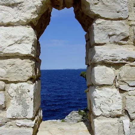 Ket 2* Пула