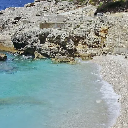 בית הארחה Ket 2*